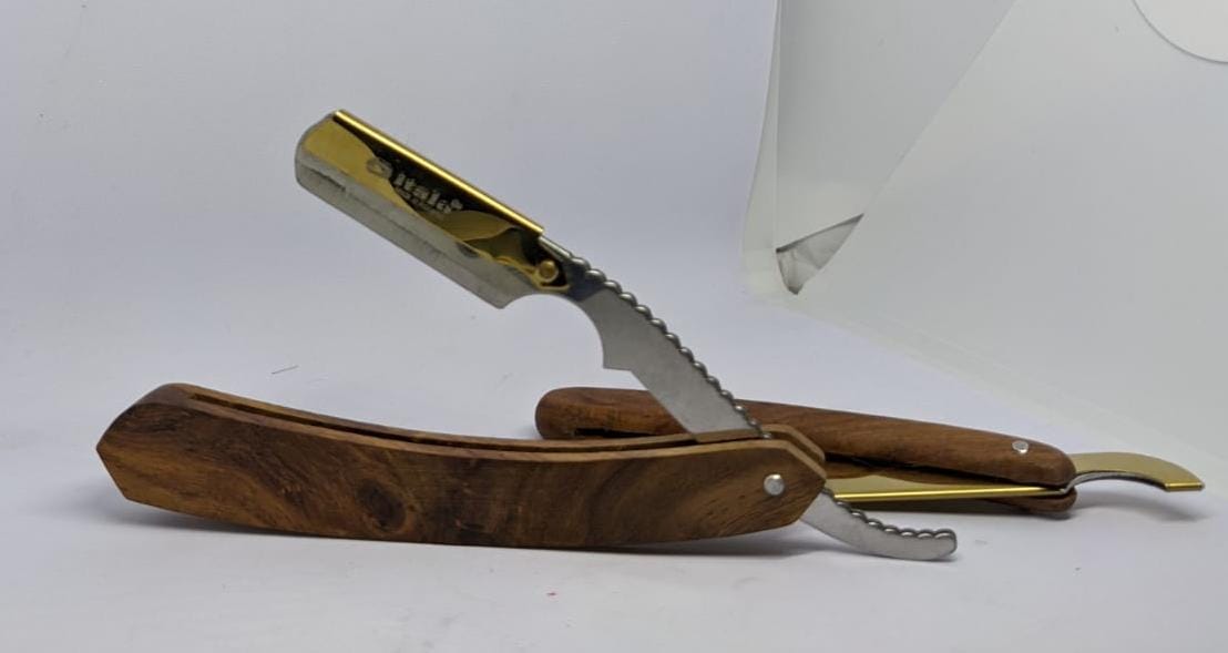 Gold-Plated Straight Razor