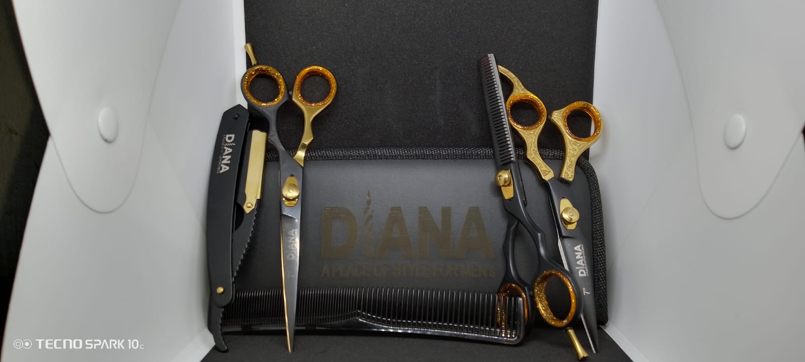 Stylist 5-Piece Gift Set & Travel Case