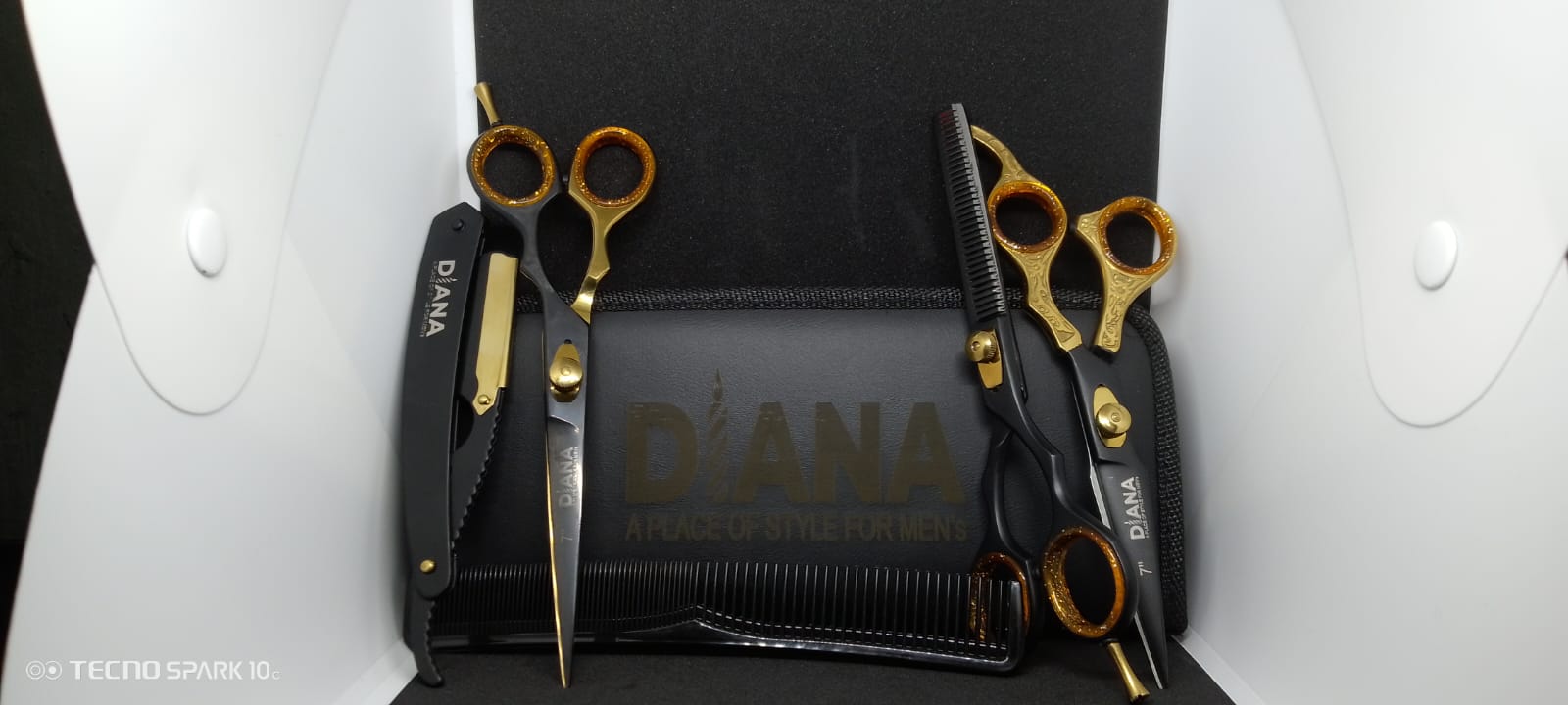 Stylist 5-Piece Gift Set & Travel Case