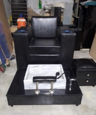Onyx Black Pedicure Station with Marble-Pattern Basin