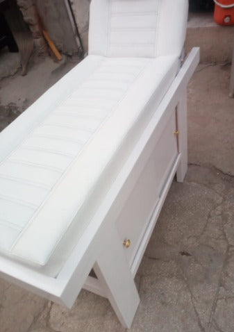 White Wooden Salon Spa Bed