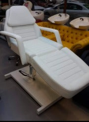 Heavy-Duty Hydraulic Treatment Table (white)